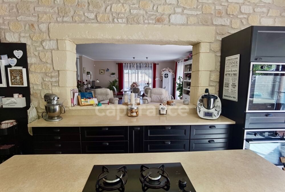 � vendre  Villa Uz�s (30700)
