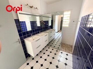  Villa à louer 5 pièces 160 m²