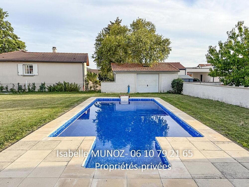 Maison Plain pied F5 de 149 m2, DPE A, piscine, dépendances, panneaux solaires, jardin