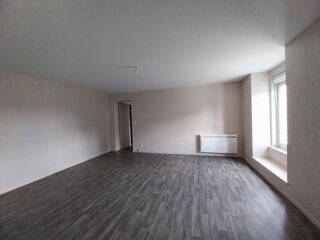  Appartement à louer 3 pièces 76 m²