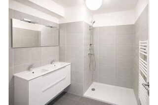  Appartement à vendre 5 pièces 130 m²