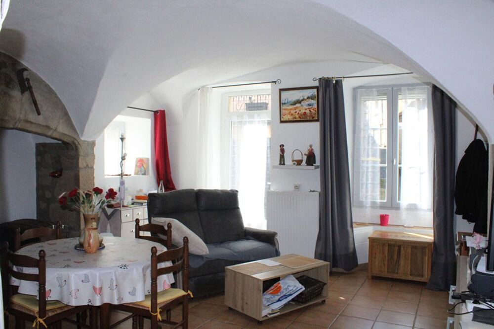 Maison avec 4 appartements indépendants en centre ville de Langogne