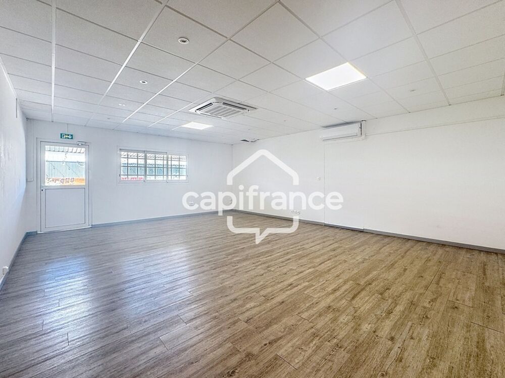   À LOUER – BUREAUX 56 m² – LE VILLAGE DE JARRY – BAIE-MAHAULT 