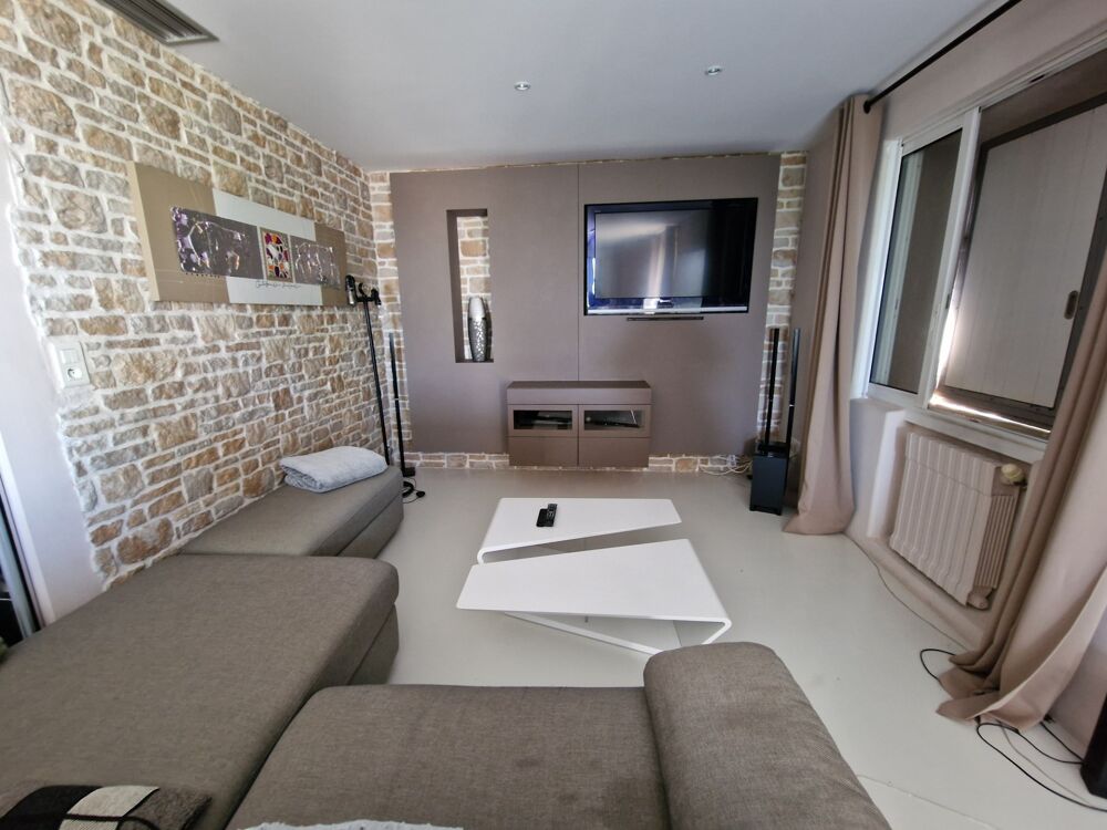 Propriete VILLA avec PISCINE et PARC vendre 8 pièces secteur SAIGNON (84)