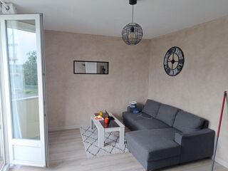  Appartement à louer 4 pièces 69 m²