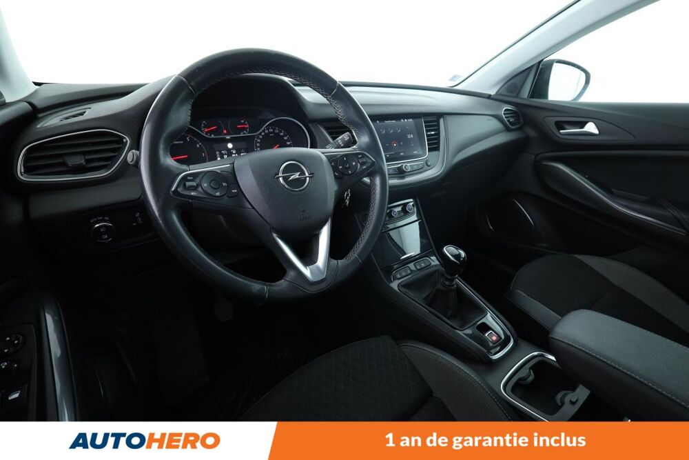 Grandland x 1.2 Turbo Elegance Business 130 ch 2021 occasion 92130 Issy-les-Moulineaux