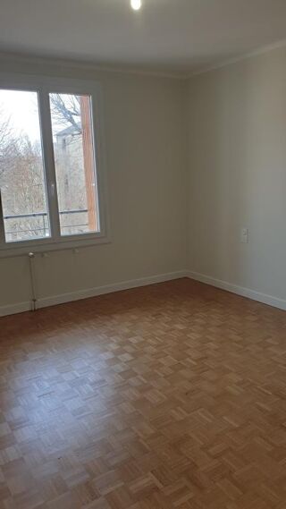  Appartement � louer 3 pi�ces 90 m�