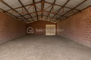  Immeuble  vendre 3 pices 850 m