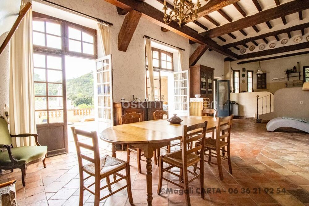 Incroyable maison de ville à MEOUNES LES MONT RIEUX
