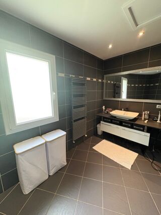  Villa  vendre 5 pices 162 m