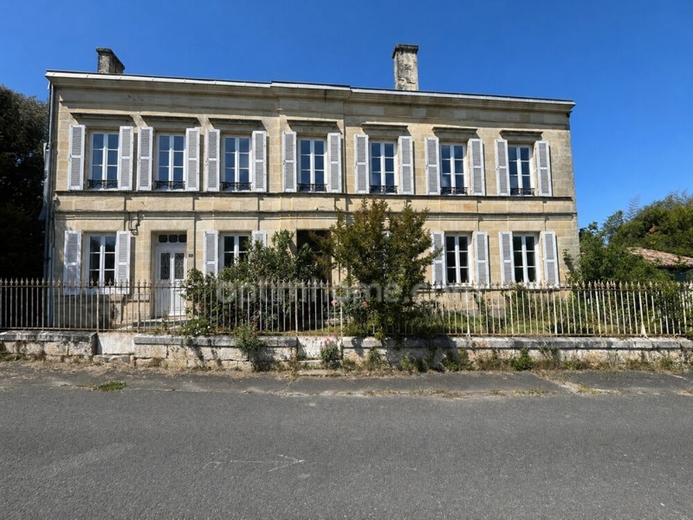 Maison 15 pièces 400 m² · à Moulis en Medoc · 400 m² · 395 000 €