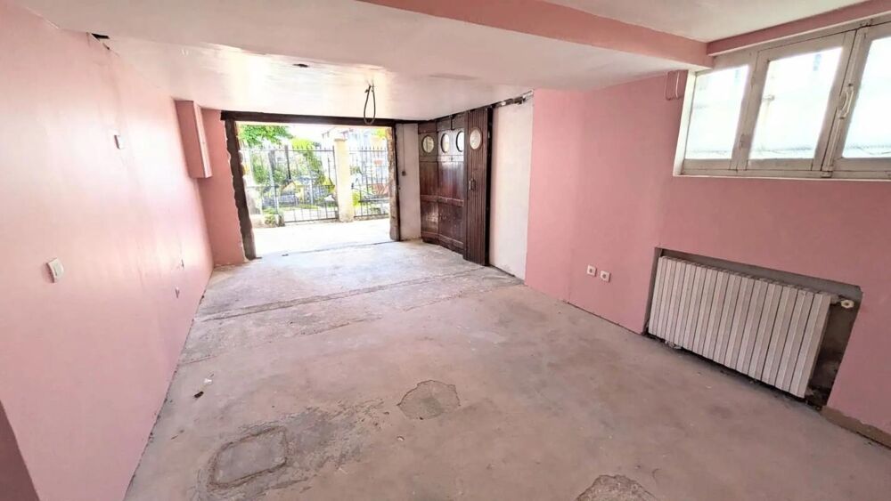 Vente Propriété/Château Maison de 9 pièces de 200 m² situé à Le Blanc-Mesnil Le blanc mesnil