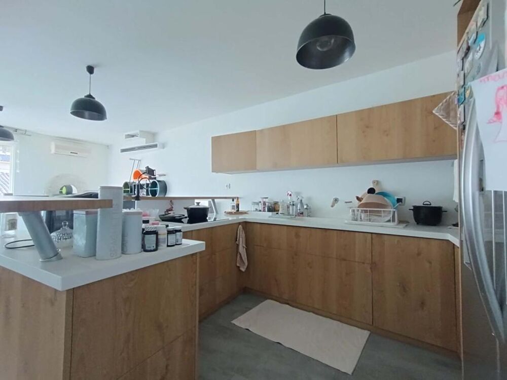Vente Appartement Appartement Istres 3 pièce(s) TERRASSE ET GARAGE Istres