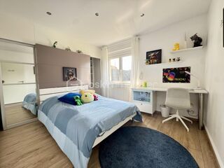  Maison � vendre 6 pi�ces 211 m�