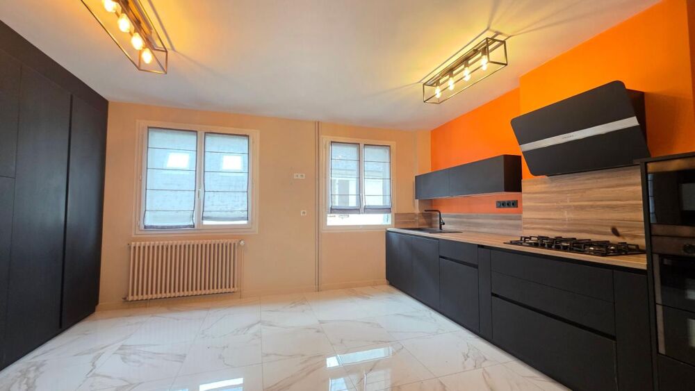 Vente Maison BOURGES CENTRE MAISON DE 171M² 6 PIECES 5 CHAMBRES Bourges