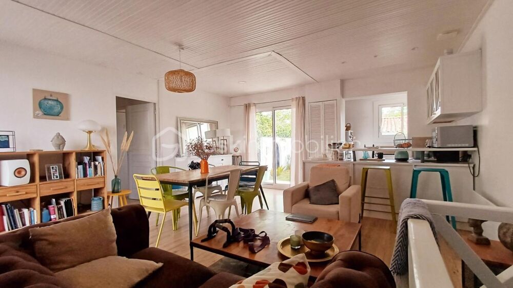 A vendre- Charmante maison avec joli jardin