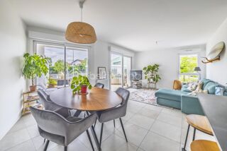  Appartement � vendre 4 pi�ces 93 m�