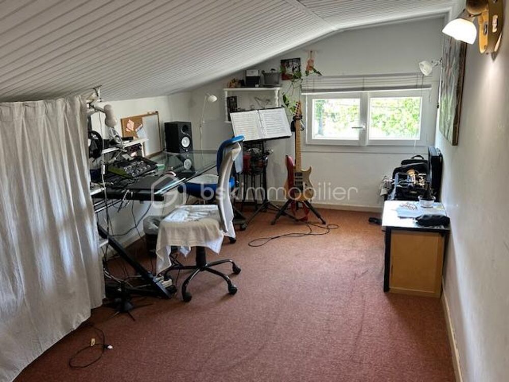 à vendre  Propriété/château Mimet (13105)