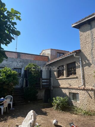  Propriété/château à vendre 9 pièces 280 m²
