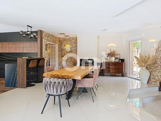  Villa � vendre 4 pi�ces 167 m�