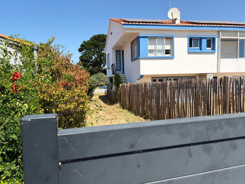 Vente Terrain BRETIGNOLLES SUR MER 85 -AUX ENCHERES- A 800M DES PLAGES PARCELLE DE TERRAIN AVEC PISCINE 542M² A BATIR Bretignolles sur mer