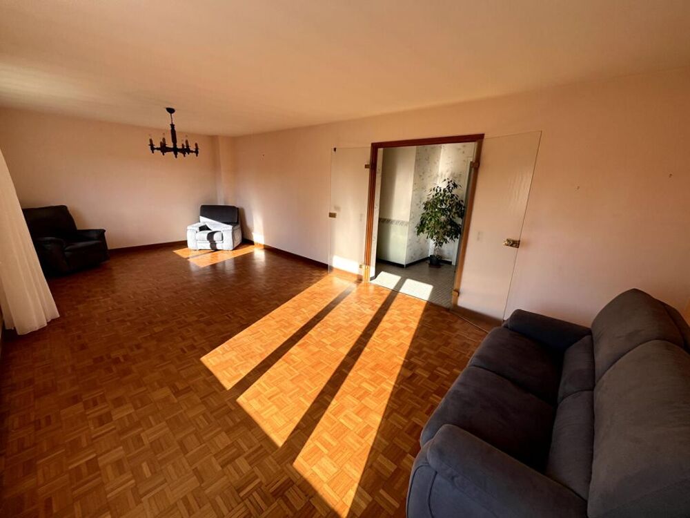 Vente Maison Maison Seloncourt 6 pièce(s) 117 m2 avec 170m2 de potentiel Seloncourt