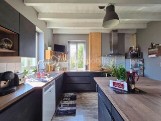  Maison  vendre 5 pices 142 m