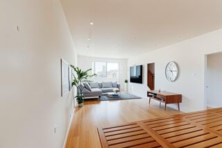  Maison � vendre 6 pi�ces 205 m�