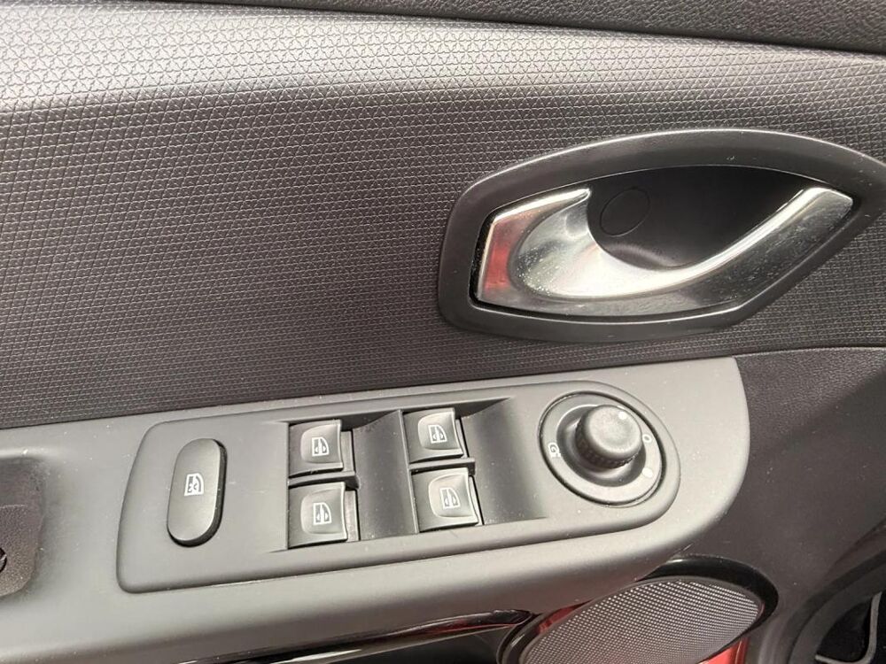 Clio Intens TCe 90 Start & Stop 2015 occasion 94100 Saint Maur Des Fossees