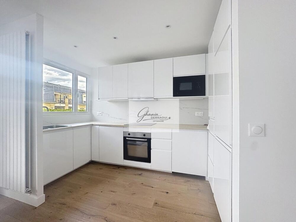 Appartement Coup de Coeur 70 m²  3 pieces  Parking  Cave  3 Balcons  Le Perreux-sur-Marne