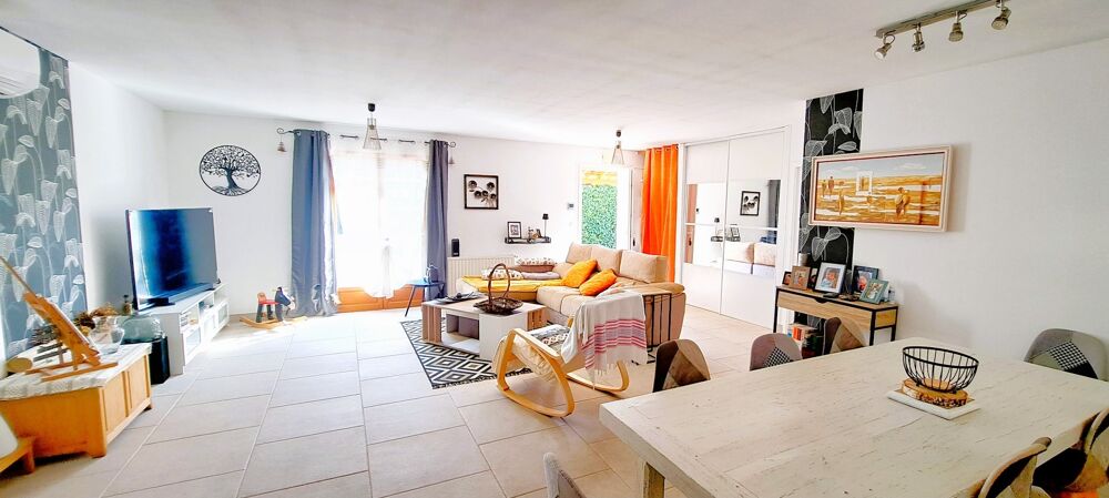 Vente Villa VILLA 9 pièces de 186m² + garage , piscine ..à SAINT MAXIMIN LA SAINTE BAUME (VAR- 83) / 834m² de terrain clos Saint maximin la sainte baume