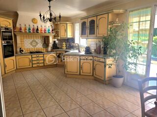  Maison à vendre 7 pièces 255 m²