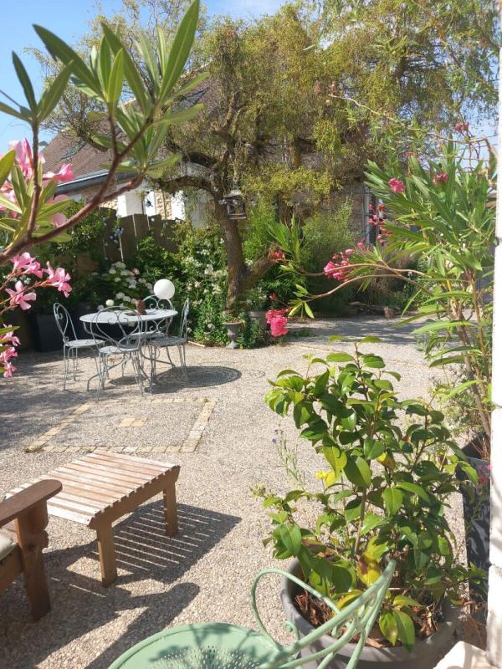 Vente Maison Vendôme sud, charmante maison sans vis-à-vis et grand garage Vendome