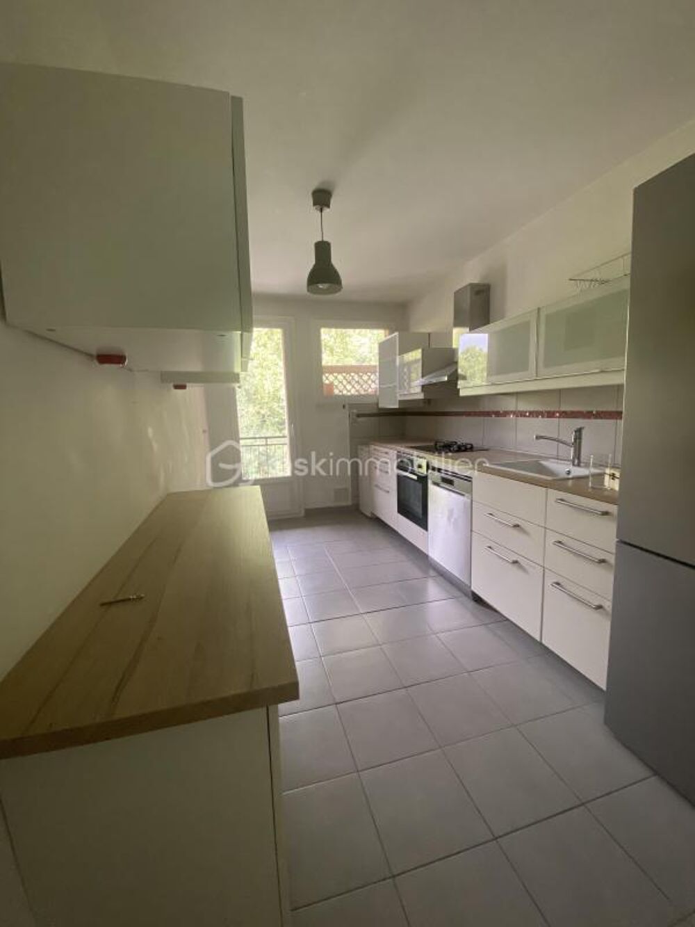 Vente Appartement Appartement spacieux au cœur de la ville, 3ème étage, luminosité assurée ! Aix en provence
