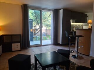  Appartement à louer 1 pièce 30 m²