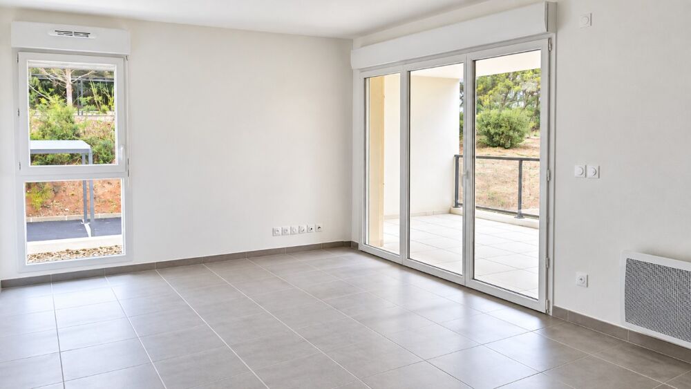 Location Appartement Apaprtement T3 avec balcon et parkings à ROQUEBRUNE SUR AGENS Roquebrune sur argens