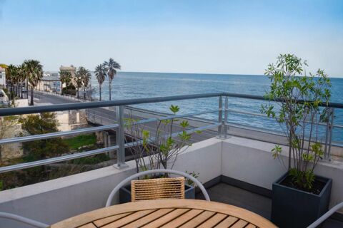   Penthouse de 207 m avec vue mer et accs direct  la plage - Miomo Appartement - 5 pice(s) - 207 m