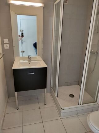  Appartement à louer 1 pièce 28 m²