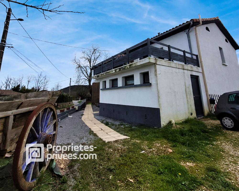 Vente Maison Maison  9 pi�ces avec  potentiel commercial ou locatif-  Saint Paul le jeune Saint paul le jeune