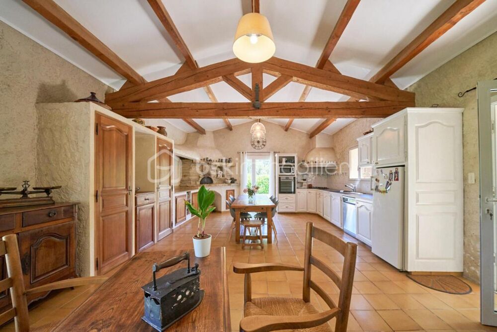 Amoureux de la nature... Maison de 190 m2 + Annexe de 50 m2 sur 2432 m2 de Terrain
