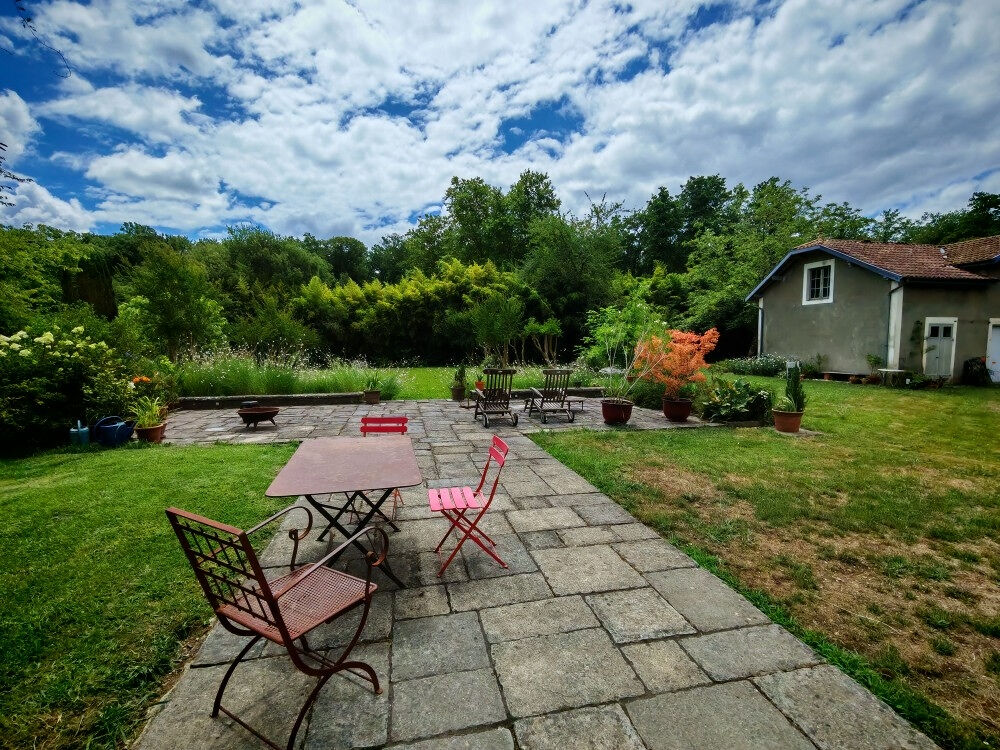 Maison de maitre Pouillon 376 m2 Centre Village