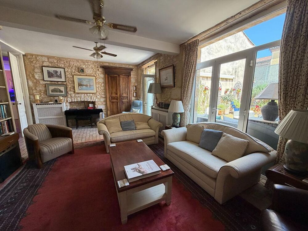Vente Maison Grande maison de village avec cour au coeur de Monpazier Monpazier