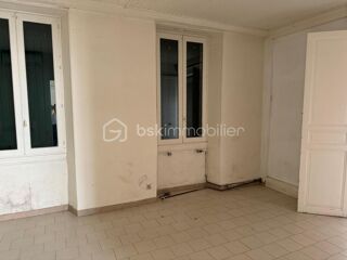  Immeuble � vendre 9 pi�ces 220 m�