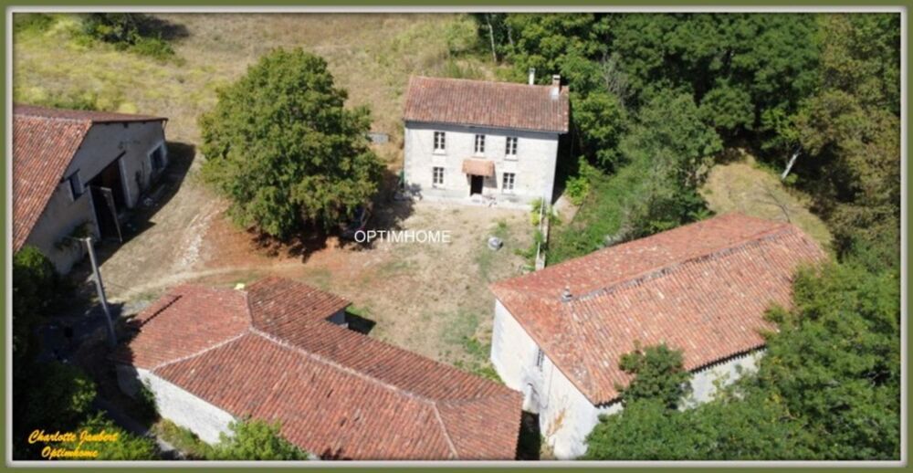 Maison 4 pièces 88 m² · à Montmoreau Saint Cybard · 88 m² · 194 000 €