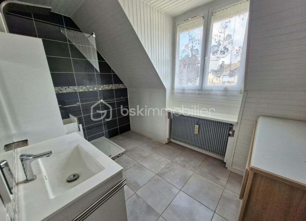MAISON SEMI-INDIVIDUELLE  3 CHAMBRES  GARAGE  JARDIN  LIÉVIN