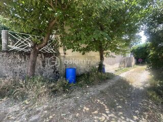  Immeuble à vendre 11 pièces 244 m²
