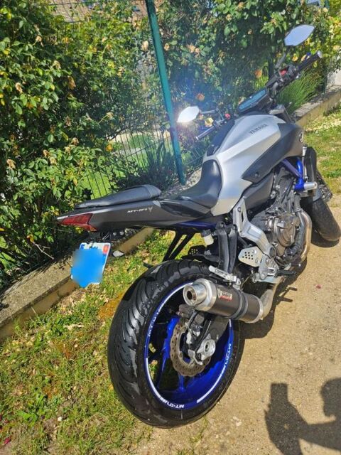 YAMAHA 2015 occasion 78950 Gambais