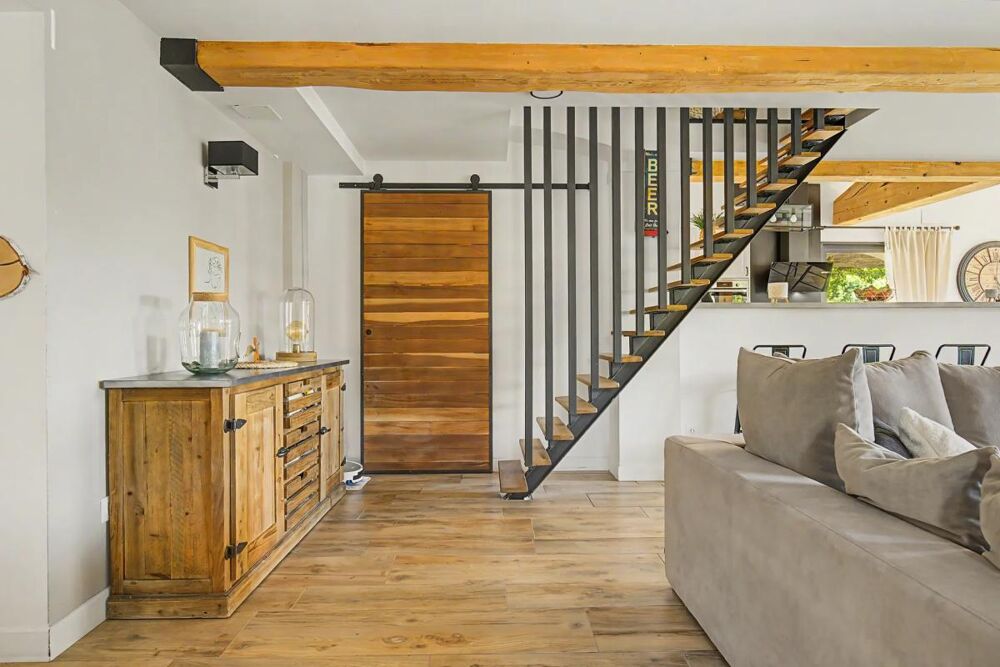 Superbe bastide de 217 m² avec piscine à Grambois