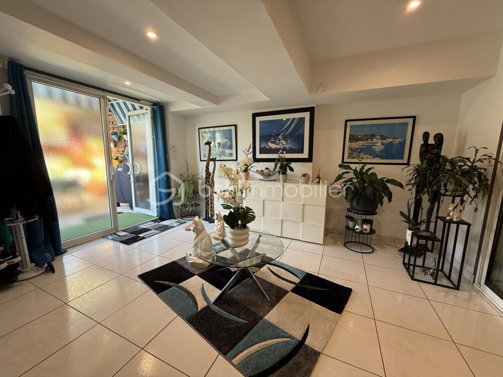 ? ROYAN  APPARTEMENT DE PRESTIGE AVEC VUE SUR MER