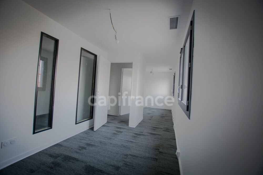   Dpt Hérault (34), à louer bureaux à SETE Sete